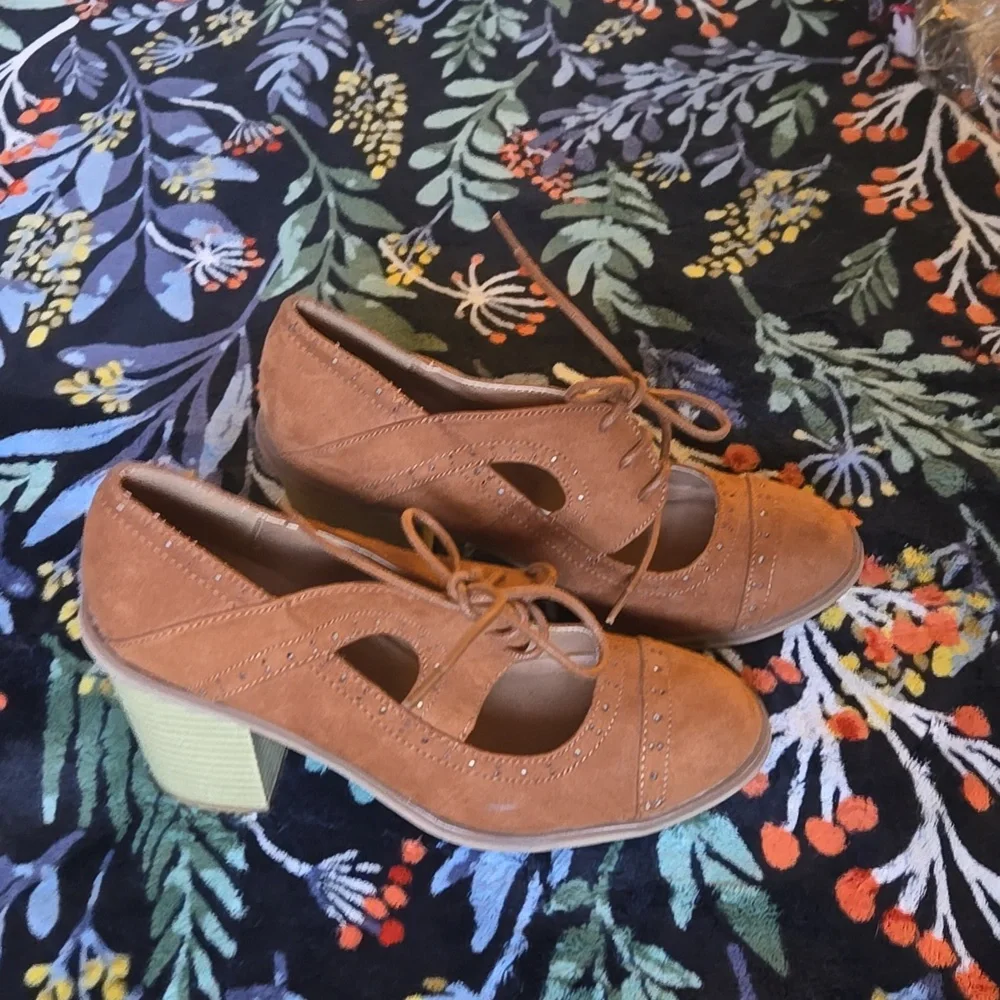 Qupid Oxfords Pumps - Picture 4 of 6